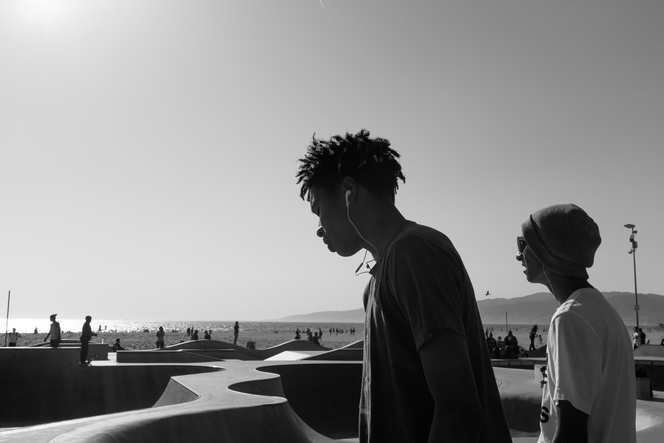 SkaterrsVeniceBeach7.9.17FujiX100Tcopy